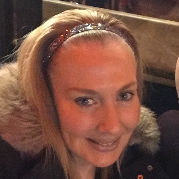 Meet your Posh Ambassador, Cynthia - Picture 2 of 3